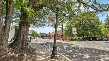 Walking distance to downtown glenwood, east atlanta village, and grant park